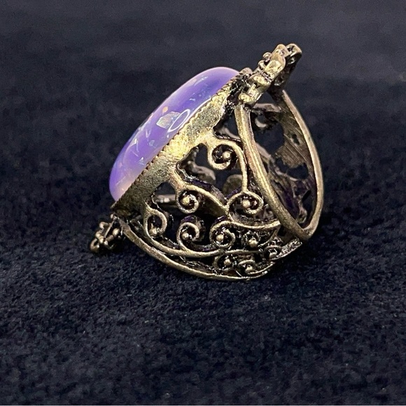 Purple Filigree Cocktail Ring Goth Retro Costume 6.5-7 Ornate Party - Picture 5 of 9